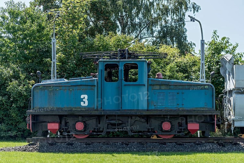 Vintage electric locomotive no. 3 from Krupp AEG with coal wagon for transporting lignite in mining, electric locomotive, built in 1957, open-air museum at Weckesheim railway station, Reichelsheim, Wetterau, Hesse, Germany, Europe
