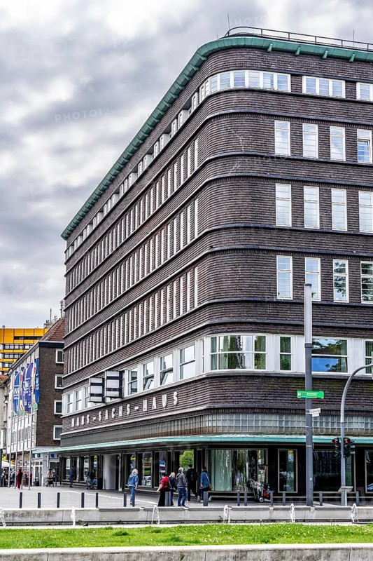 The city centre of Gelsenkirchen, Hans-Sachs-Haus, administrative seat of the city of Gelsenkirchen, city centre, North Rhine-Westphalia, Germany, Europe