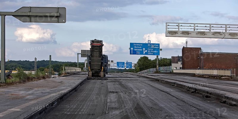 Construction work on the A 40 motorway, full closure until November 2024, Bochum, North Rhine-Westphalia, Germany, Europe