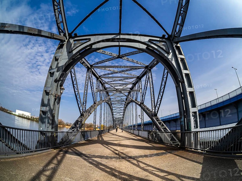 Old Harburger bridge, crossing Elbe river, Hamburg, Germany, Europe