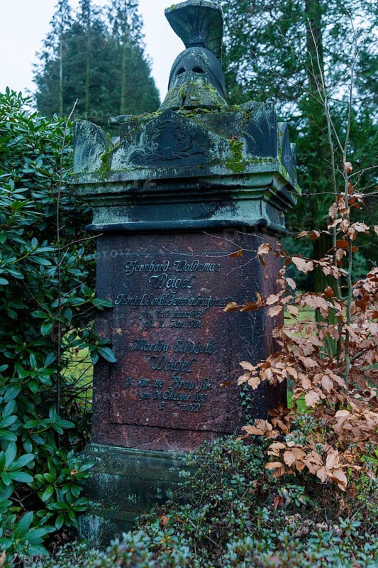 Dresden North Cemetery is the former military cemetery of the Saxon state capital and is now used as a public cemetery. The oldest of the four municipal cemeteries in Dresden has been owned by the city since 1961. Grave Bernhard Woldemar Weigel was a Saxon major general, Dresden, Saxony, Germany, Europe