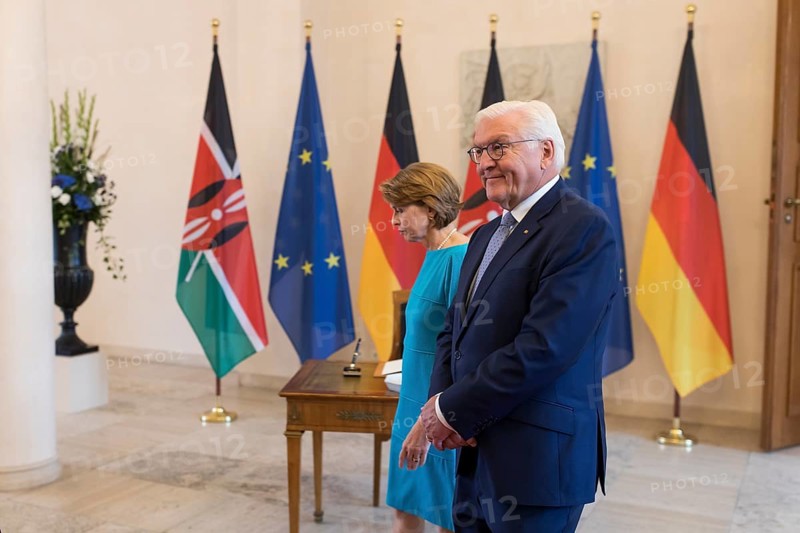 Elke Büdenbender (woman of the Federal President) and Frank-Walter Steinmeier (President of the Federal Republic of Germany) shortly in front of receiving the two guests William Samoei Ruto (President of the Republic of Kenya) and Rachel Ruto at the Federal President's Citizens' Festival in Bellevue Palace Gardens, Berlin, 13 September 2024