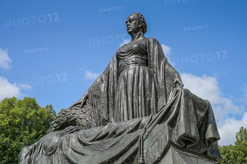 Sculpture Mother Russia, Soviet Memorial, Schönholzer Heide, Pankow, Berlin, Germany, Europe