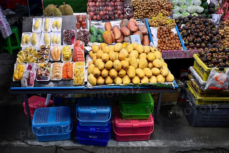 Fruit shelf