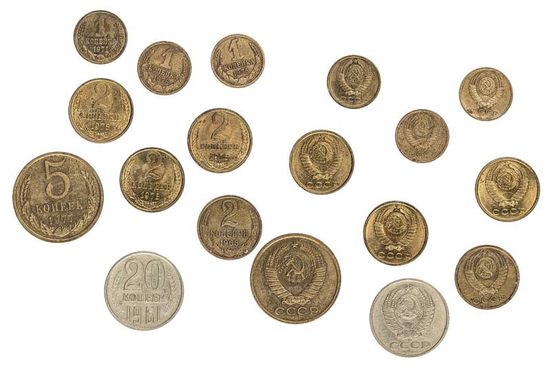 Collection of used Soviet coins worth 1 kopeck to 20 kopecks, 1960s and 1970s, obverse and reverse