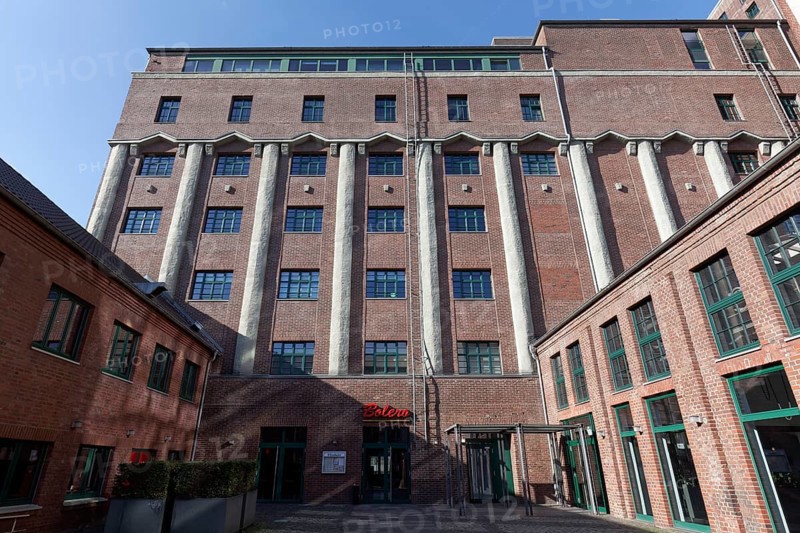 Wehrhahnmühle, former silo and mill building, now offices and restaurant, Duisburg inner harbour, Duisburg, North Rhine-Westphalia, Germany, Europe