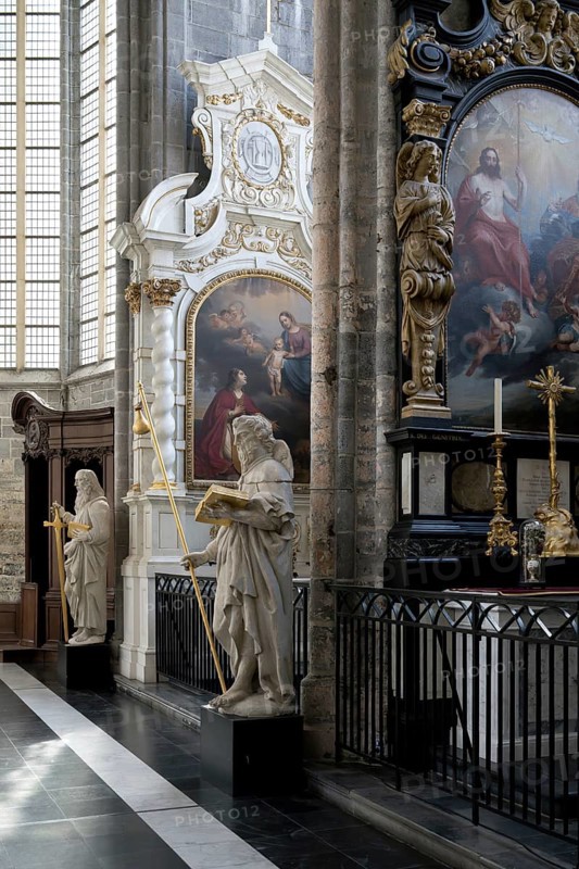 Gothic St. Nicholas Church, Lateral chapels, Ghent, Flanders, Belgium, Europe