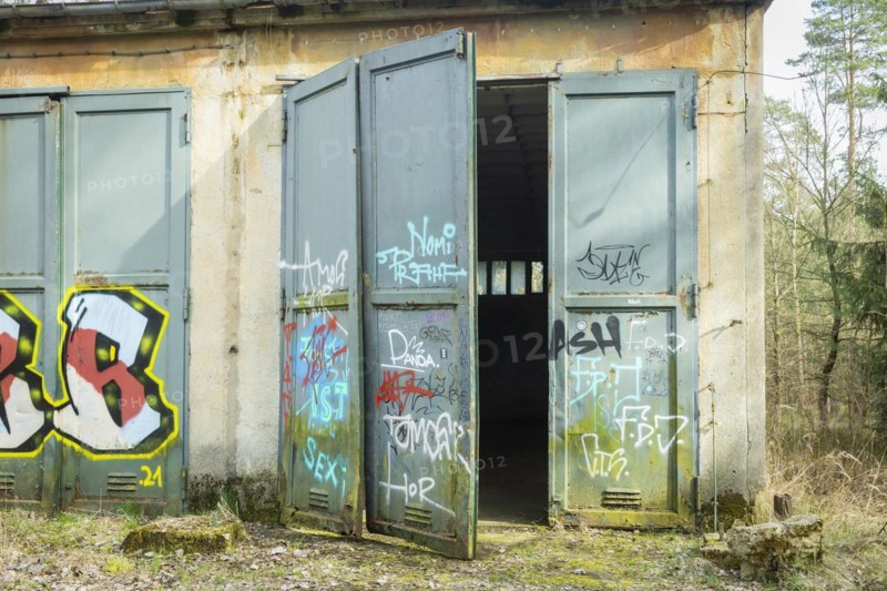 In December, the Federal Ministry of Defence decided that the new Logistics Battalion 471 would be stationed in the municipality of Bernsdorf in the district of Bautzen. Remnants of the former anti-aircraft missile regiment 31 of the National People's Army on the site. Air Defence Missile Regiment 31 of the National People's Army, Bernsdorf, Saxony, Germany, Europe