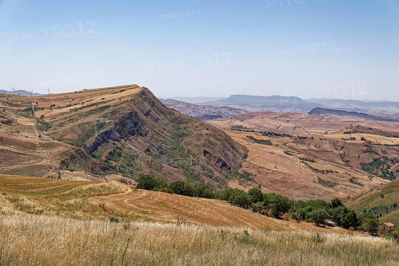 Landscape near the Sicilian town of Patralia Soprana in the Parco della Madonie nature park. Sicily, Italy, Southern Europe, Europe