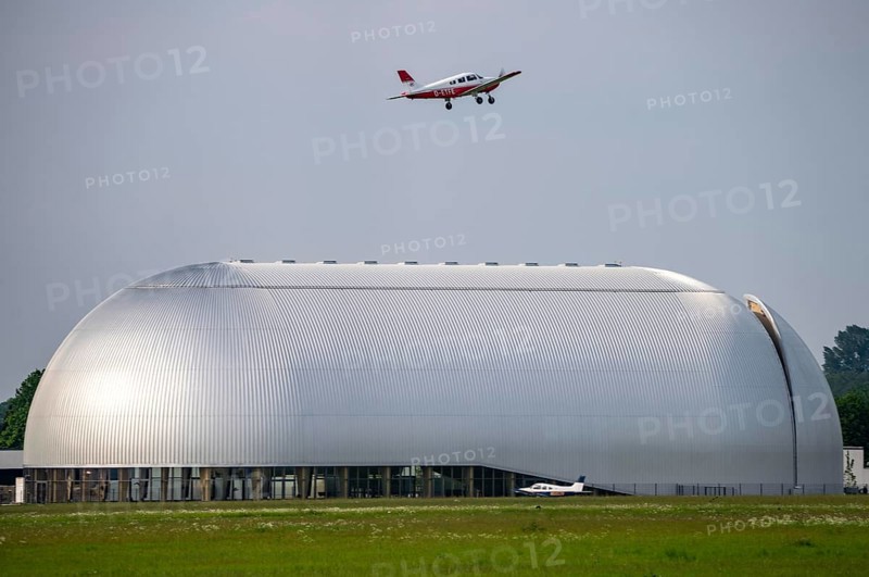 Mülheim-Essen airfield, commercial airfield in the south of Essen and in the east of Mülheim an der Ruhr, for leisure and business aviation, headquarters of the WDL airship company, airship hangar, North Rhine-Westphalia, Germany, Europe