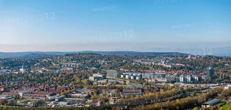 Killesberg, sought-after residential area on a semi-elevated position above the city of Stuttgart. The Weißenhof estate on the right. In front are the office buildings on Heilbronner Strasse. Route of the Panoramabahn railway, which becomes the Gäubahn outside the city. Stuttgart, Baden-Württemberg, Germany, Europe