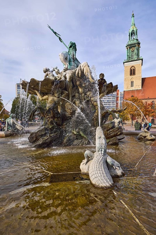 Neptune Fountain and St Mary's Church in Berlin, capital city, independent city, federal state of Berlin, Germany, Europe