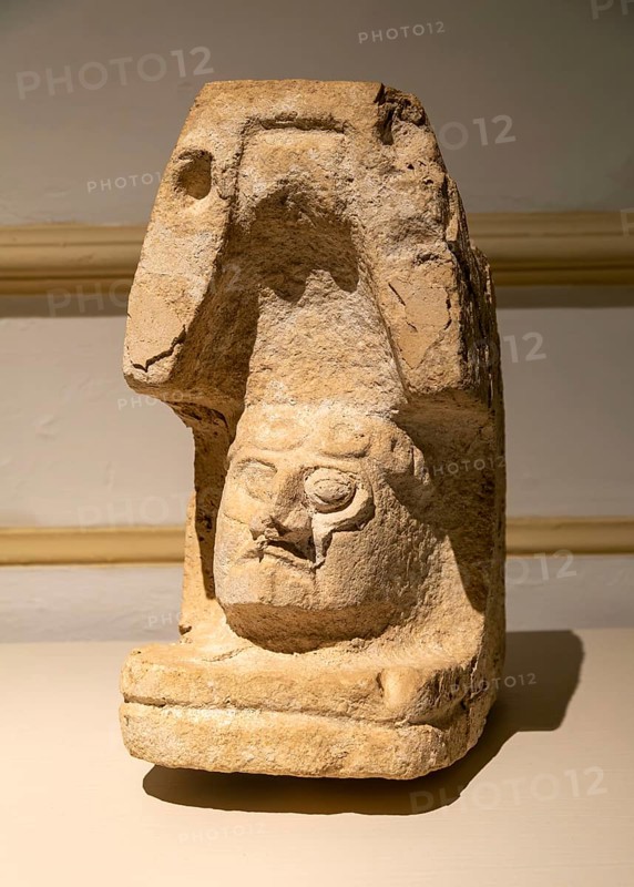 'Idolos' exhibition anthropomorphic figure, Palacio Canton palace anthropology museum, Merida, Yucatan State, Mexico, Central America
