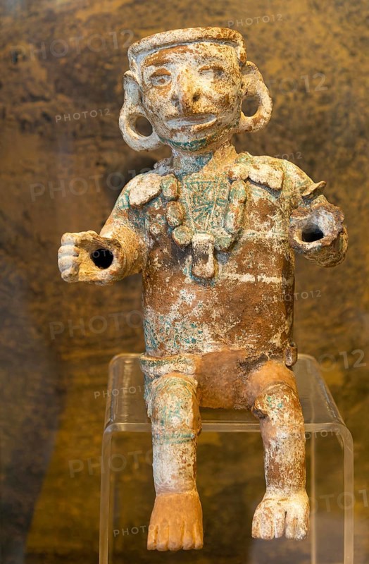 'Idolos' exhibition anthropomorphic figure, Palacio Canton palace anthropology museum, Merida, Yucatan State, Mexico, Central America