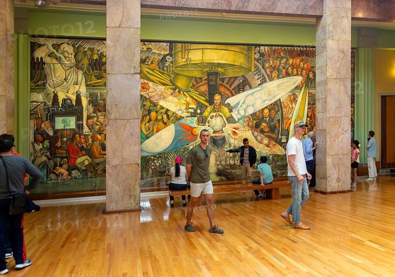 'El Hombre Controladar del Universio'1934 mural by Diego Rivera inside Palacio de Bellas Artes, Palace of Fine Arts, Mexico City, Mexico, Central America