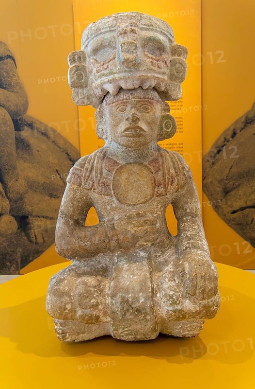 'Idolos' exhibition anthropomorphic figure, Palacio Canton palace anthropology museum, Merida, Yucatan State, Mexico, Central America