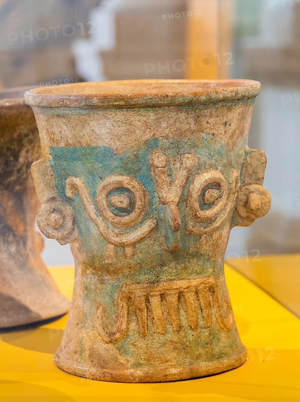 'Idolos' exhibition anthropomorphic figure, Palacio Canton palace anthropology museum, Merida, Yucatan State, Mexico, Central America
