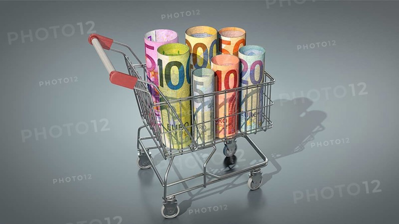 Symbolic image on the subject of purchasing power, consumption, turnover, profit, etc. in the retail sector
