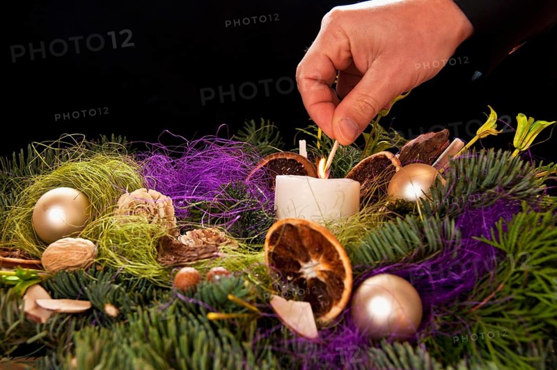 Christmas floral table decoration withe hand and match