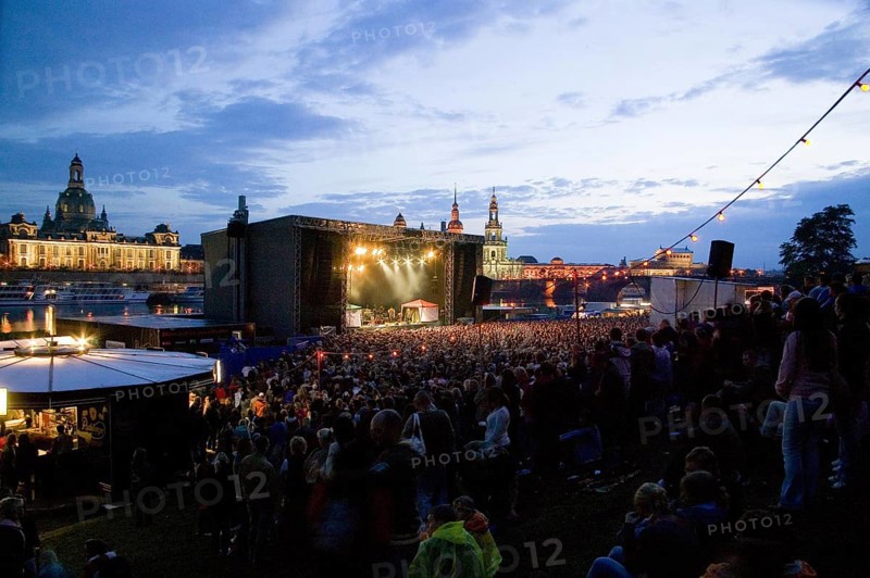 Film nights on the banks of the Elbe, concert
