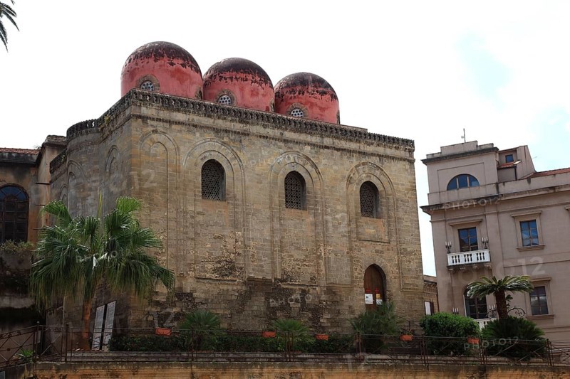 Old Town of Palermo, part of the Church of San Giovanni degli Eremiti is a Norman church building, UNESCO World Heritage Site, Sicily, Italy, Europe