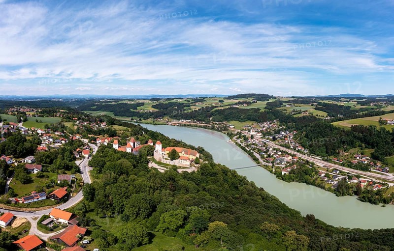 Drone shot, Neuburg am Inn Castle with view to Wenstein am inn, Neuburg am Inn, Lower Bavaria, Bavaria, Germany, Austria, Europe