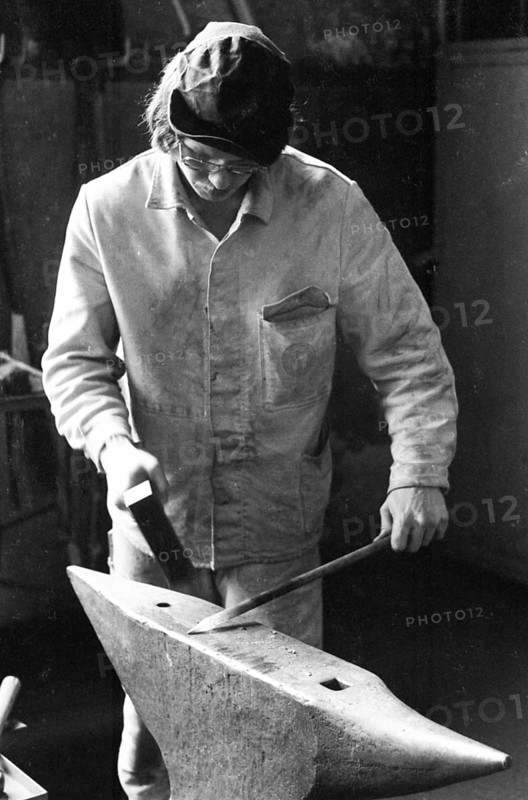 In the training workshop of Hoesch AG in Dortmund, here on 6.8.1974, apprentices are trained in various trades, Germany, Europe
