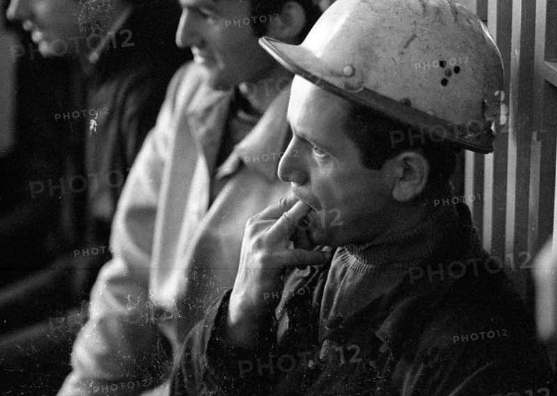 With a siege and temporary occupation of the Hoesch AG headquarters on 11.9.1969, spontaneous striking steelworkers opened a series of strikes in the coalfield, Germany, Europe