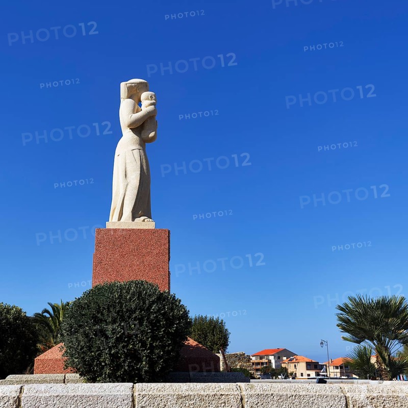Memorial, Monument to the Dead of the World Wars, Statue of a Woman with Child, L'Île-Rousse, Ile Rousse, Corsica, France, Europe