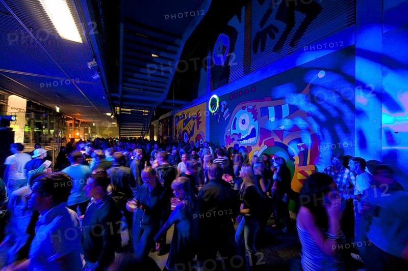 The Dresden Campus Party took place for the 16th time. The crowd rocked on a total of 6 band and party floors
