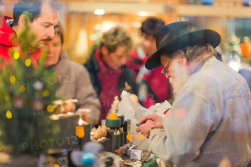 The Striezelmarkt, which has been held since 1434, is the oldest Christmas market in Germany and takes place on the Altmarkt. In 2009 the market was redesigned, a special landmark is for example the world's largest candle arch