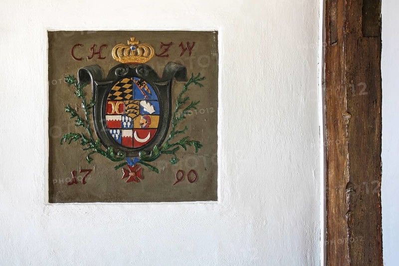 Coat of arms, relief 1790, Münsingen Castle, old castle, fruit box, town castle built around 1485 by the counts of Württemberg, today Münsingen town museum, entrance area, historic building, Münsingen, Swabian Alb, Baden-Württemberg, Germany, Europe