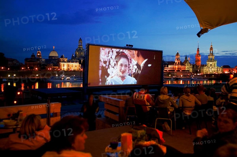 Film Nights on the banks of the Elbe