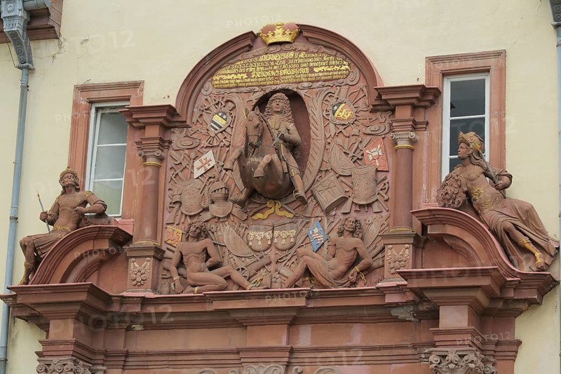 Figures and ornaments with coats of arms, equestrian figure at the castle, Landgrave, Bad Homburg, Taunus, Hesse, Germany, Europe