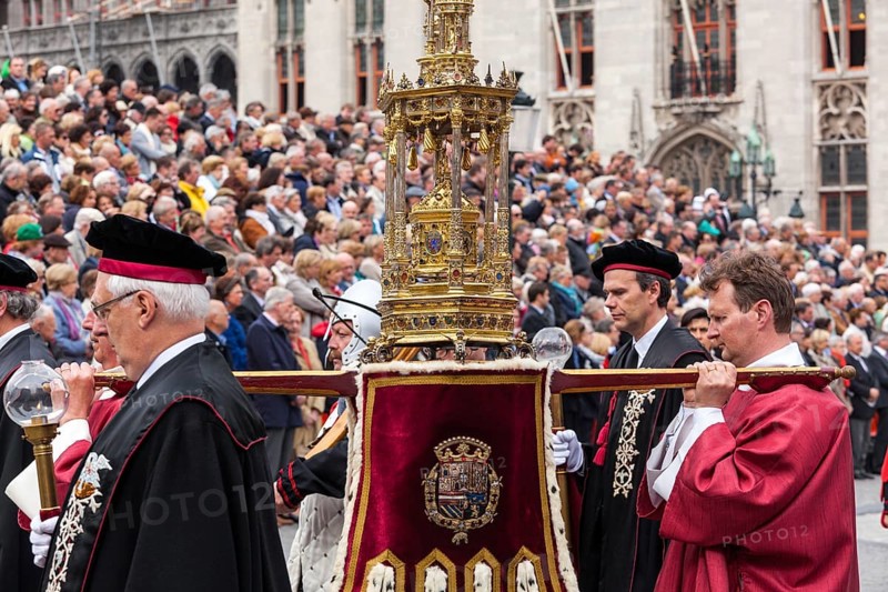 BRUGES, BELGIUM, MAY 17: Annual Procession of the Holy Blood on Ascension Day. Locals perform an historical reenactment and dramatizations of Biblical events. May 17, 2012 in Bruges (Brugge), Belgium, Europe