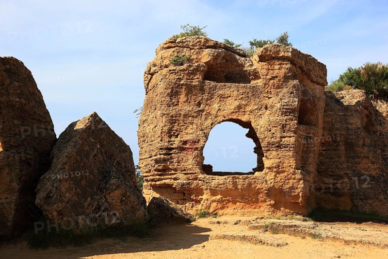 In the Parco Valle dei Templi di Agrigento, Unesco World Heritage Site, remains of the ancient city of Akragas in the Valley of the Temples of Agrigento, remains of the city wall, Sicily, Italy, Europe