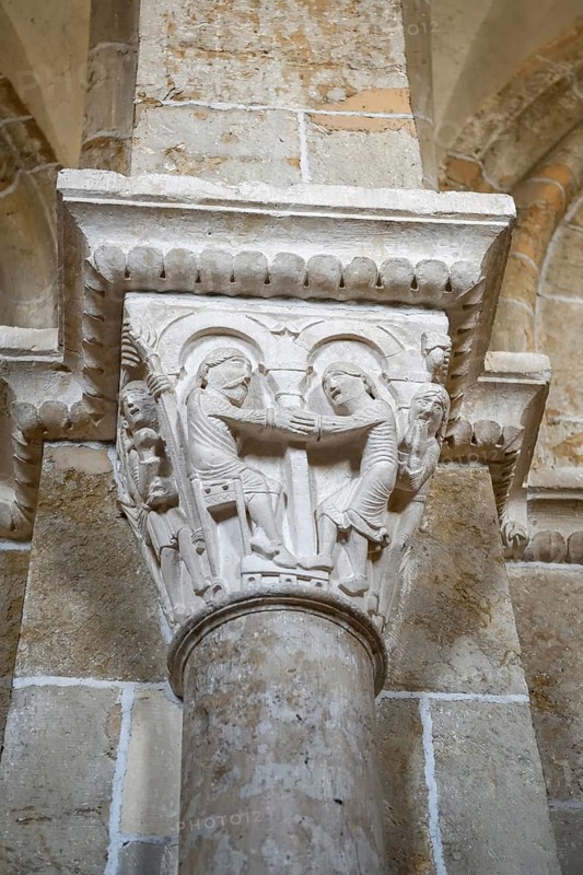 Early Gothic Basilica of Sainte-Marie-Madeleine, detail, Vézelay, Département Yonne, Region Bourgogne-Franche-Comté, Burgundy, France, Europe