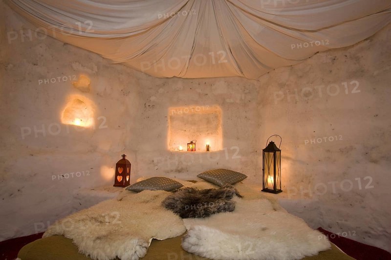 Eisiglu in Oberwiesenthal, The holiday park offers overnight stays in one of the most extraordinary forms! An unforgettable night in an igloo with lots of little details to ensure that nobody freezes. The health resort of Oberwiesenthal is the highest town in Germany and a popular winter sports area