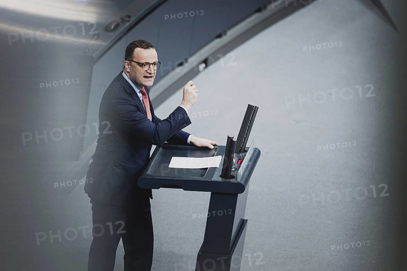 Jens Spahn, Mitglied des Deutschen Bundestages (CDU CSU), aufgenommen im Rahmen einer Sitzung des Deutschen Bundestages zum Thema 'Halbzeit der Wahlperiode' in Berlin, 14.12.2023