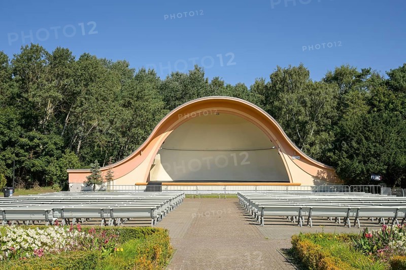 Concert shell on the beach promenade, Swinoujscie, West Pomeranian Voivodeship, Poland, Europe