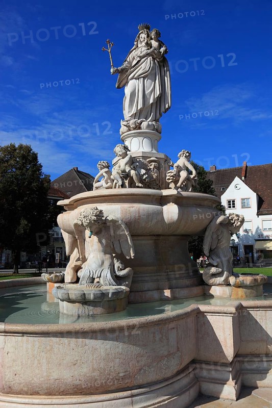Marienbrunnen, Altötting, Upper Bavaria, Germany, Europe