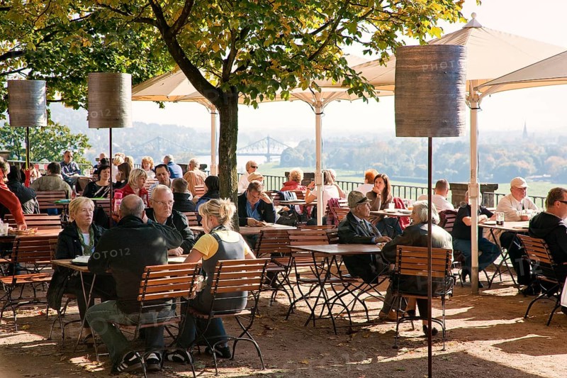 Lingnerschloss catering on the outdoor terraces