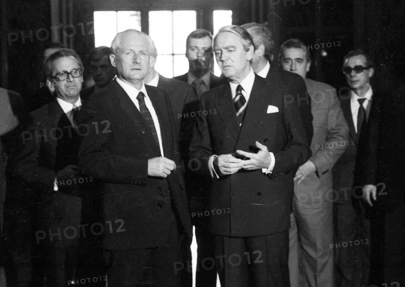 The Krupp concern used the visit of the important GDR politician, Guenter Mittag, in Bonn for talks in the Villa Huegel with Berthold Beitz on 17.04.1980 in Essen..Berthold Beitz with Guenter Mittag, Germany, Europe