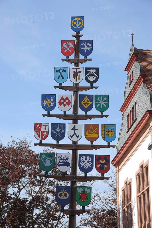 Maypole with guild signs at the town hall, symbols, profession, craftsmen historical, Lorsch, town hall, market place, Lorsch, Bergstraße, Hesse, Germany, Europe