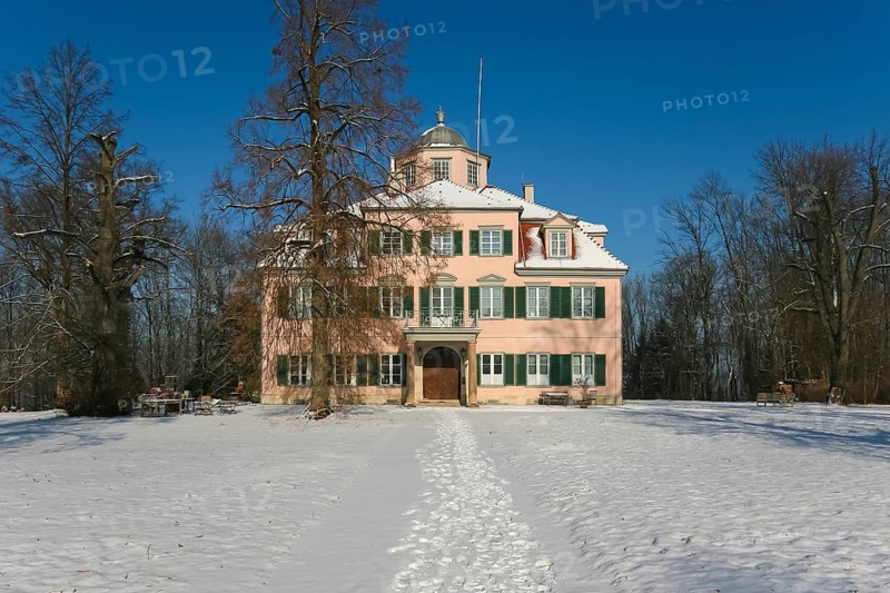 Lindich Castle, built from 1738 to 1741 by Prince Friedrich Ludwig, hunting and pleasure palace, residence, historic building, snow, winter, Hechingen, Zollernalbkreis, Baden-Württemberg, Germany, Europe