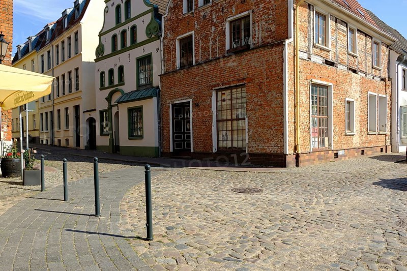 Historic 17th century Baroque gabled houses opposite the brewhouse am Lohberg at the Old Harbour in the Old Town of the Hanseatic City of Wismar, Mecklenburg-Western Pomerania, Germany, Europe