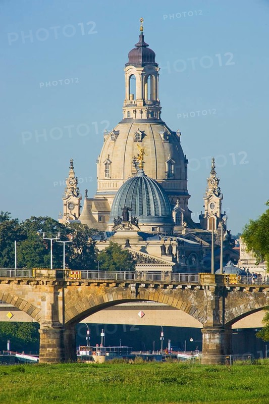 DEU Saxony Dresden Dresden Silhouette