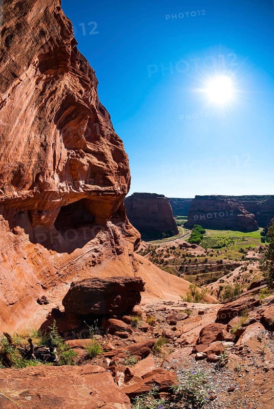 Backlight, sun in Chelly Canyon National Park, Arizona, USA, North America