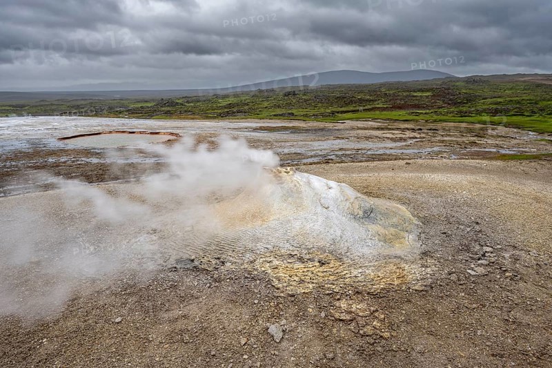 Steaming fumarole, Hveravellir geothermal area, Icelandic Highlands, Suðurland, Iceland, Europe