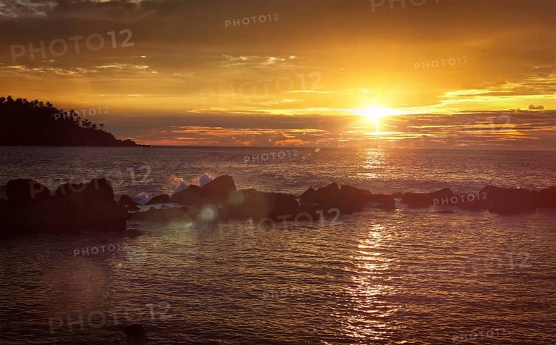 Ocean sunset with great cloudscape panorama. Mirissa, Sri Lanka, Asia